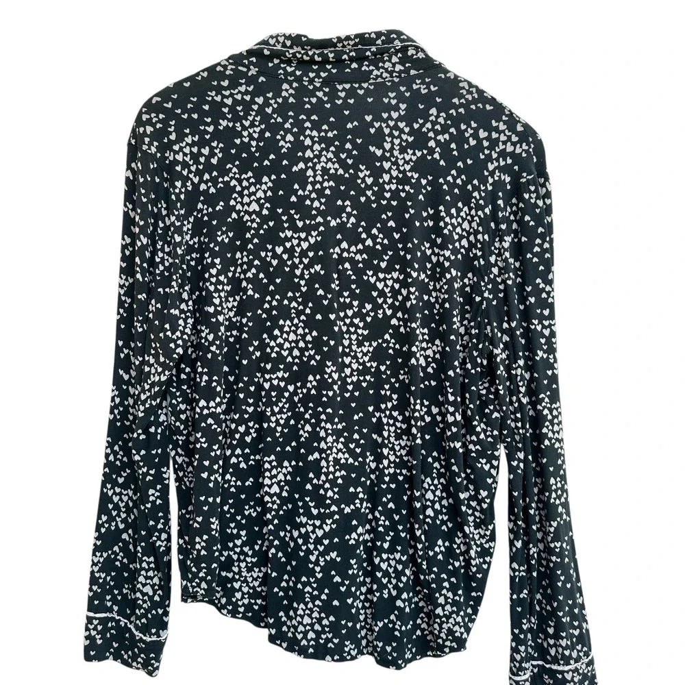 Victoria's Secret Pajama Top Heart Print Sleep Shirt Button Up Black‎ Medium